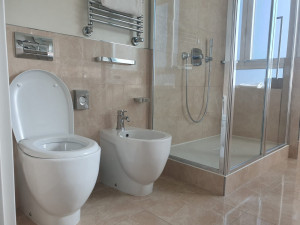 Salle de bain rénovée à MARSEILLE 15 | AM2I